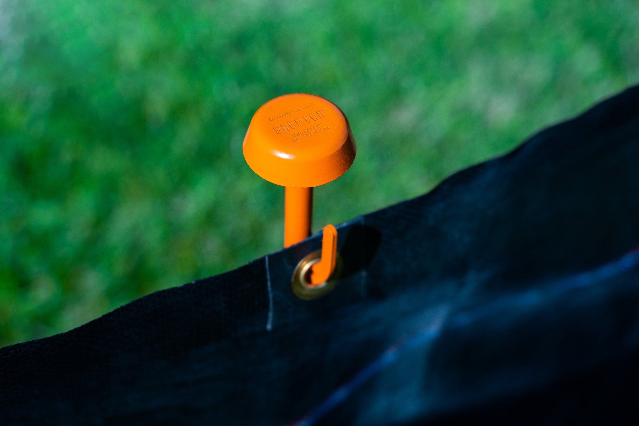 Scepter's top cap hook with silt cloth